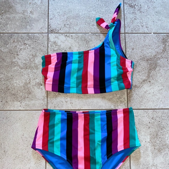 Old Navy Multicolored One Shoulder Swim Top ✨ - Picture 4 of 4